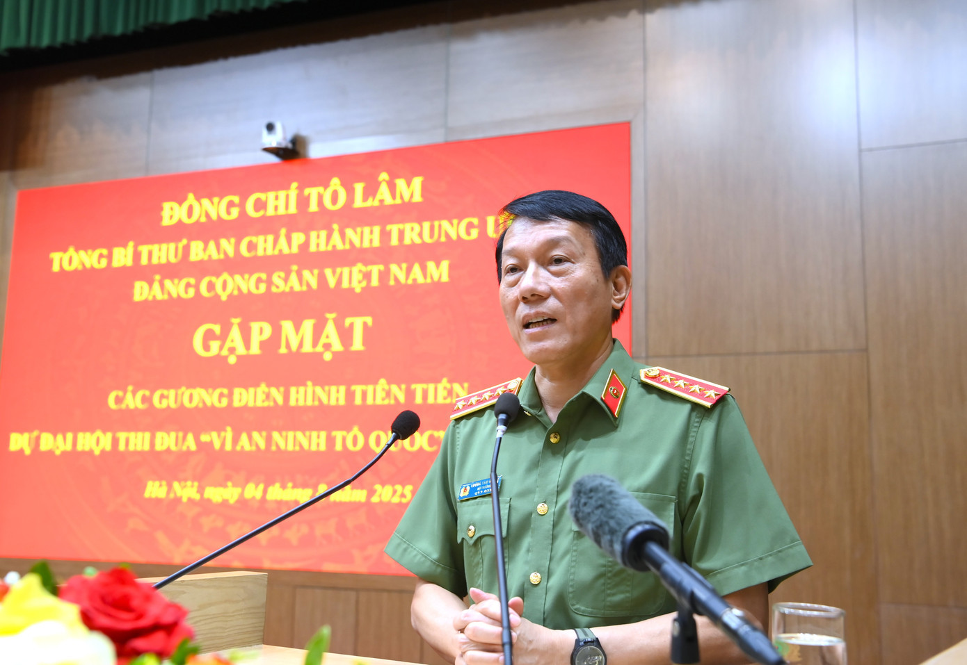 Đại tướng Lương Tam Quang phát biểu cảm ơn lãnh đạo Đảng, Nhà nước tại buổi gặp mặt. ooooo.jpg