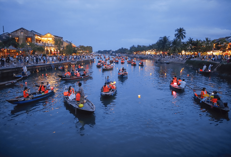 Tại Hội An có một nghề thu nhập cao hơn lương công chức 7,3 lần, không biển tên hay văn phòng: Vẫn ‘hái ra tiền’ mỗi ngày