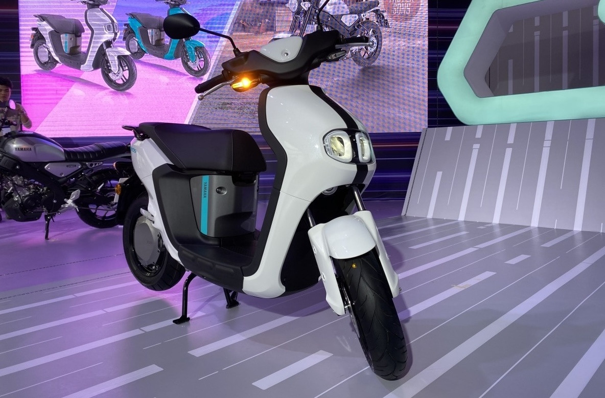Mẫu ‘siêu xe máy điện’ của Yamaha giảm giá mạnh lên 20 triệu đồng: Công nghệ đẳng cấp châu Âu, thiết kế đậm chất tương lai