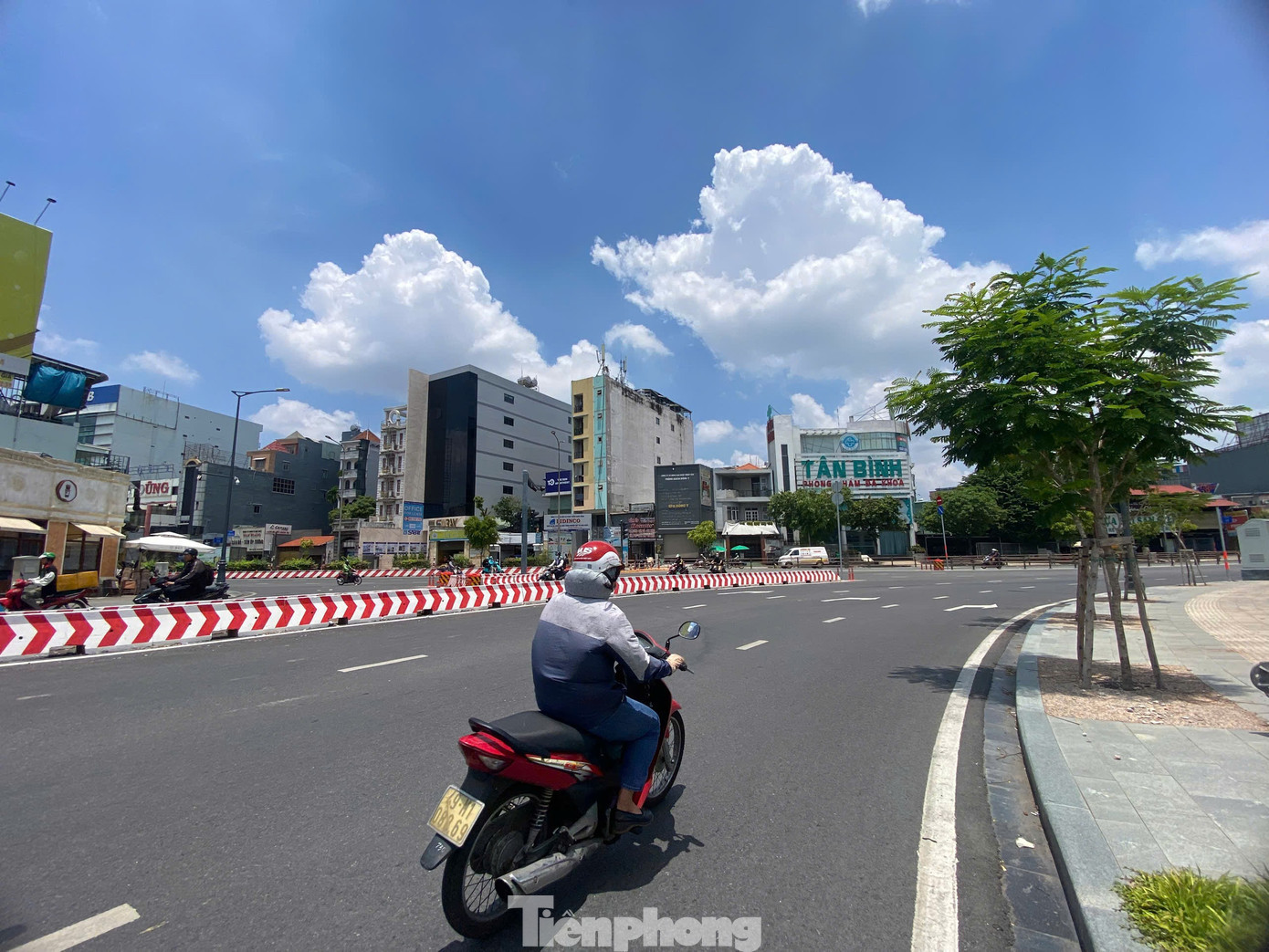 Điểm cuối của dự án đường nối Trần Quốc Hoàn - Cộng Hòa. Ảnh: Thanh Ngân tp-cua-ngo-8.jpg