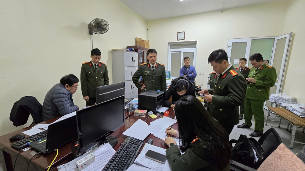 Khởi tố, bắt tạm giam một giám đốc quốc tịch Mỹ - ảnh 2