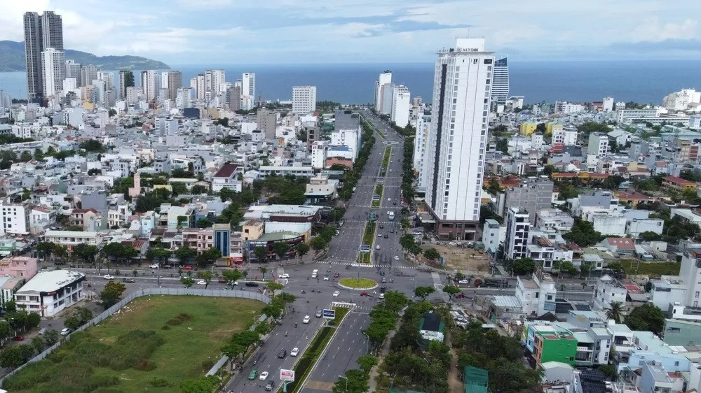 Tuyến đường Võ Văn Kiệt, TP. Đà Nẵng. Nguồn ảnh: Plo.vn Tuyến đường Võ Văn Kiệt, TP. Đà Nẵng. Nguồn ảnh: Plo.vn