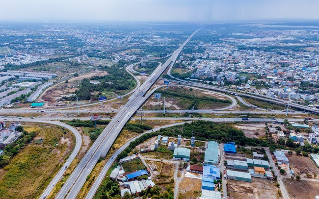 Dự chi 3.400 tỷ để nâng cấp tuyến đường huyết mạch nối liền TP. HCM và sân bay Long Thành- Ảnh 3. Dự chi 3.400 tỷ để nâng cấp tuyến đường huyết mạch nối liền TP. HCM và sân bay Long Thành- Ảnh 3.