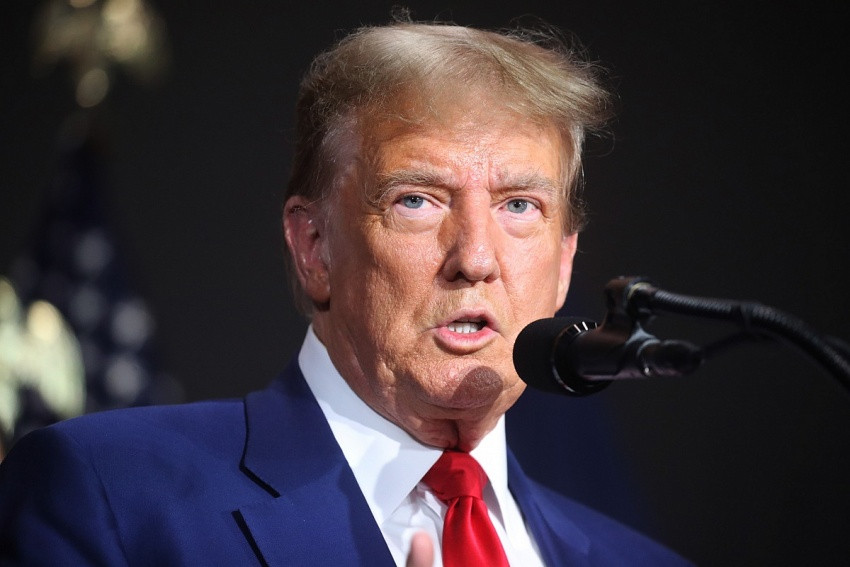 Tổng thống Trump phàn nàn bị các ngân hàng 'phân biệt đối xử', từ chối phục vụ