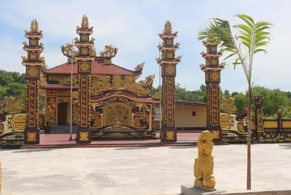 Phát hiện 32 công trình nhà thờ họ trái phép trên đất rừng- Ảnh 1. Phát hiện 32 công trình nhà thờ họ trái phép trên đất rừng- Ảnh 1.