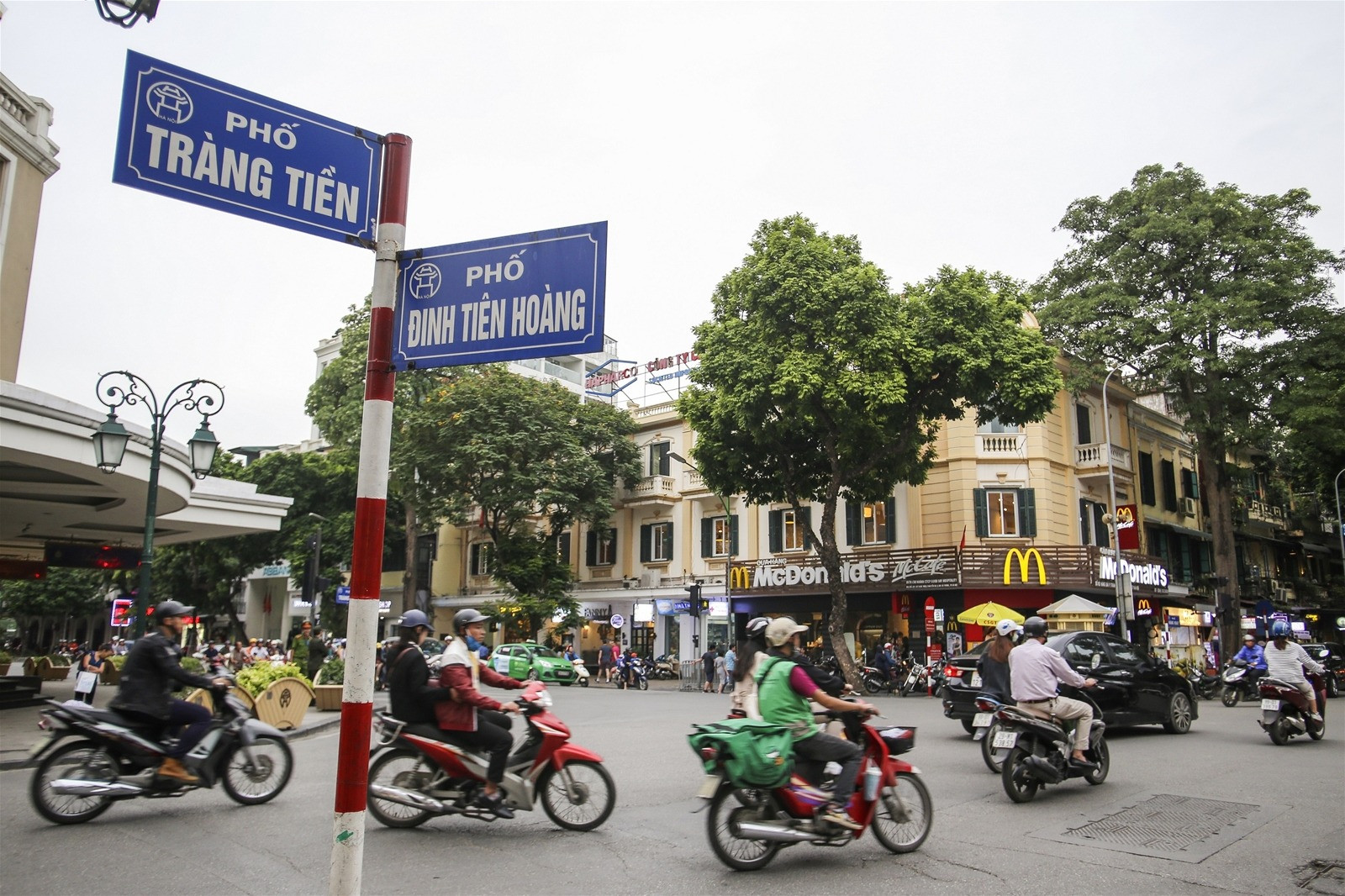 Đường Đinh Tiên Hoàng nằm trong danh sách các tuyến phố bị cấm phương tiện từ ngày 7 đến 10/8 Đường Đinh Tiên Hoàng nằm trong danh sách các tuyến phố bị cấm phương tiện từ ngày 7 đến 10/8