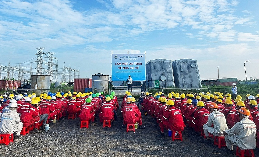 Siêu nhà máy nhiệt điện hơn 51.000 tỷ đồng bước vào giai đoạn mới với 300 lao động đang thi công