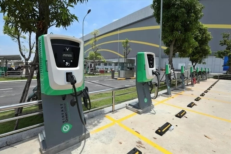 Nối gót VinFast, hàng loạt hãng xe điện bắt đầu rót tiền đầu tư trạm sạc tại Việt Nam