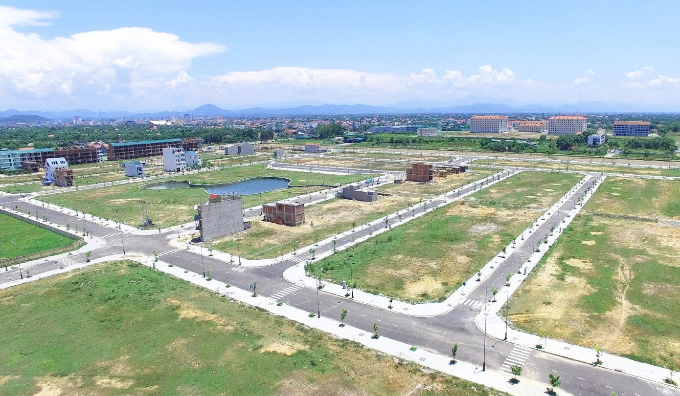 Việc giữ nguyên mức giá đất hiện hành là giải pháp ổn định cần thiết để tạo tâm lý an toàn và môi trường đầu tư hợp lý cho doanh nghiệp và người dân. Dat_WXEJ.jpg
