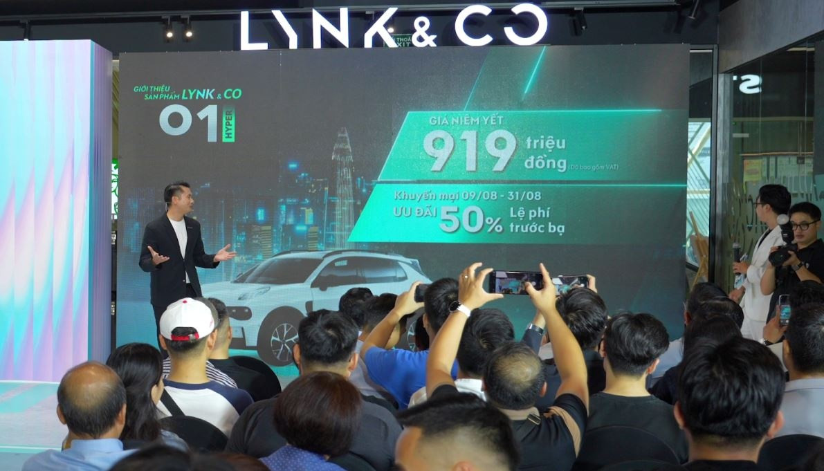 Ra mắt Lynk & Co 01 Hyper: Mẫu SUV tăng tốc từ 0–100km/h chỉ trong 7 giây, đạt tiêu chuẩn an toàn 5 sao nghiêm ngặt nhất của châu Âu