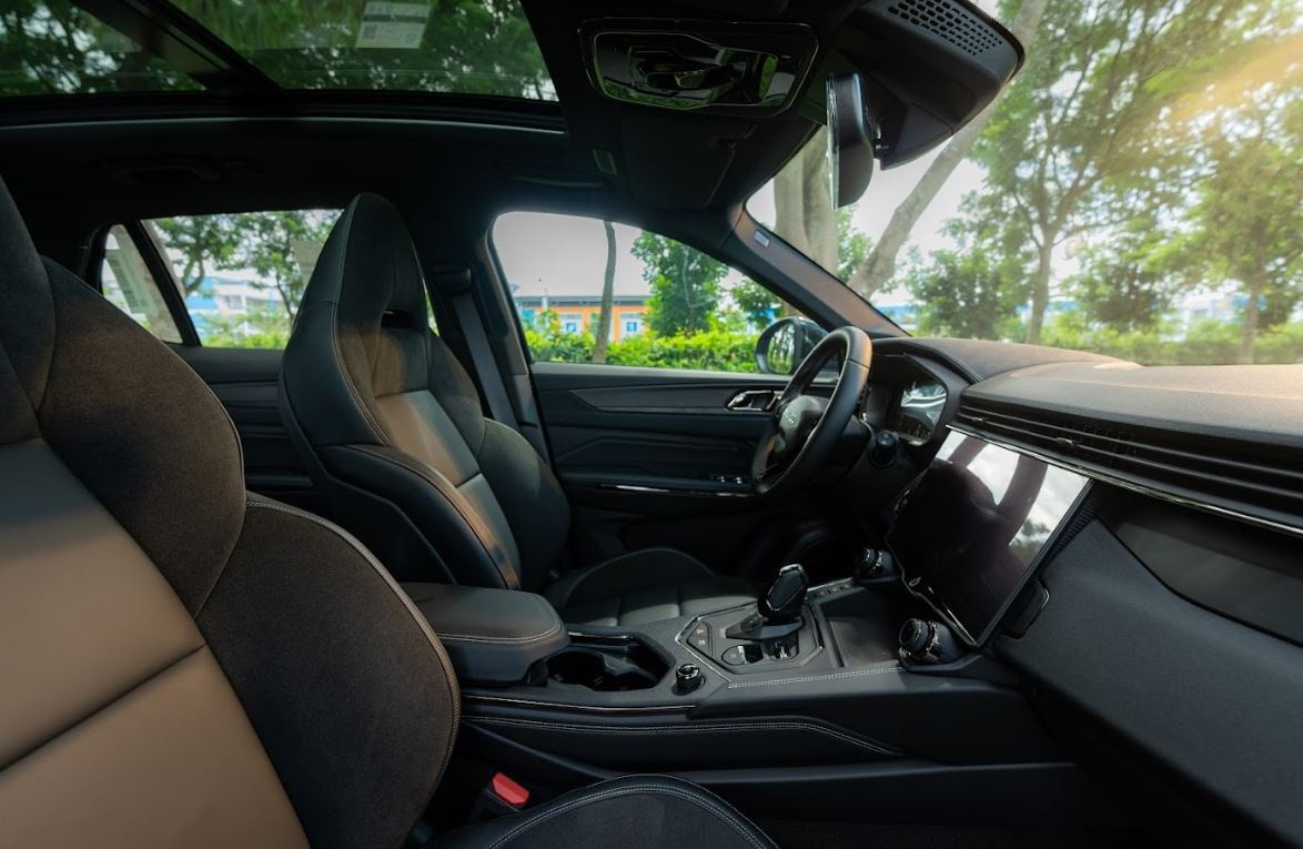 Ra mắt Lynk & Co 01 Hyper: Mẫu SUV tăng tốc từ 0–100km/h chỉ trong 7 giây, đạt tiêu chuẩn an toàn 5 sao nghiêm ngặt nhất của châu Âu