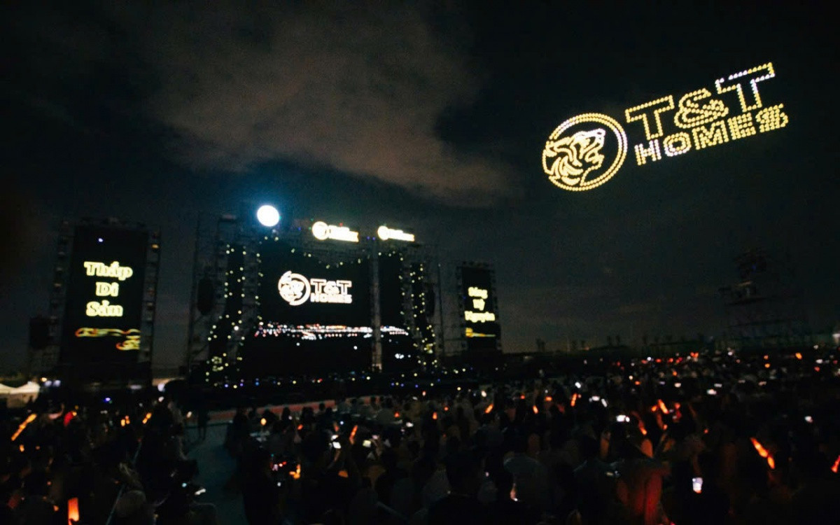 T&T Group khiến hàng chục nghìn khán giả trầm trồ với show trình diễn drone lớn nhất lịch sử Tây Ninh