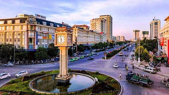 Tháng đầu tiên sau sáp nhập, tỉnh này bất ngờ vượt TP.HCM vươn lên dẫn đầu cả nước về xuất khẩu