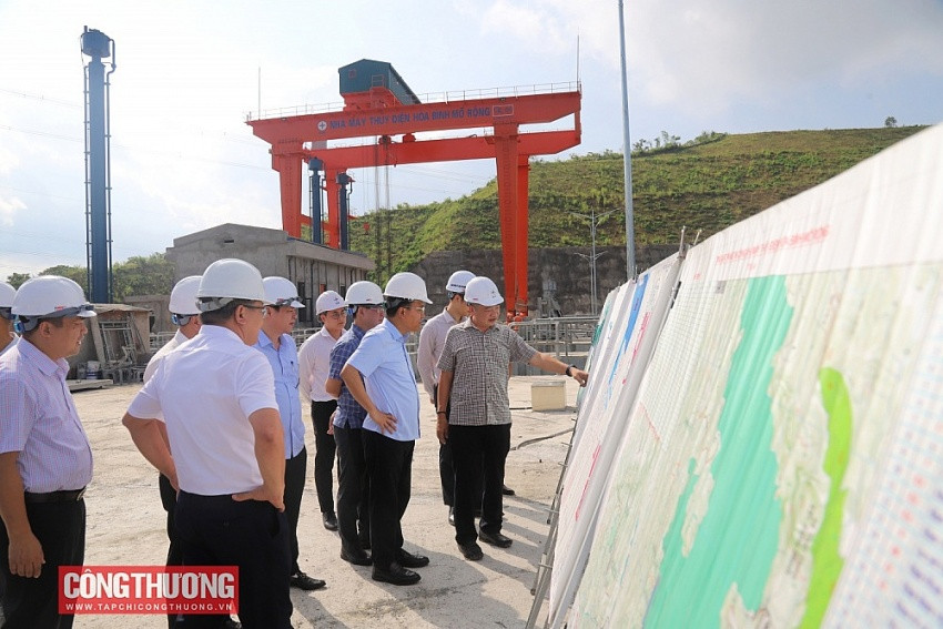 Thứ trưởng Bộ Công Thương đích thân kiểm tra dự án thủy điện Hòa Bình mở rộng 9.200 tỷ của EVN