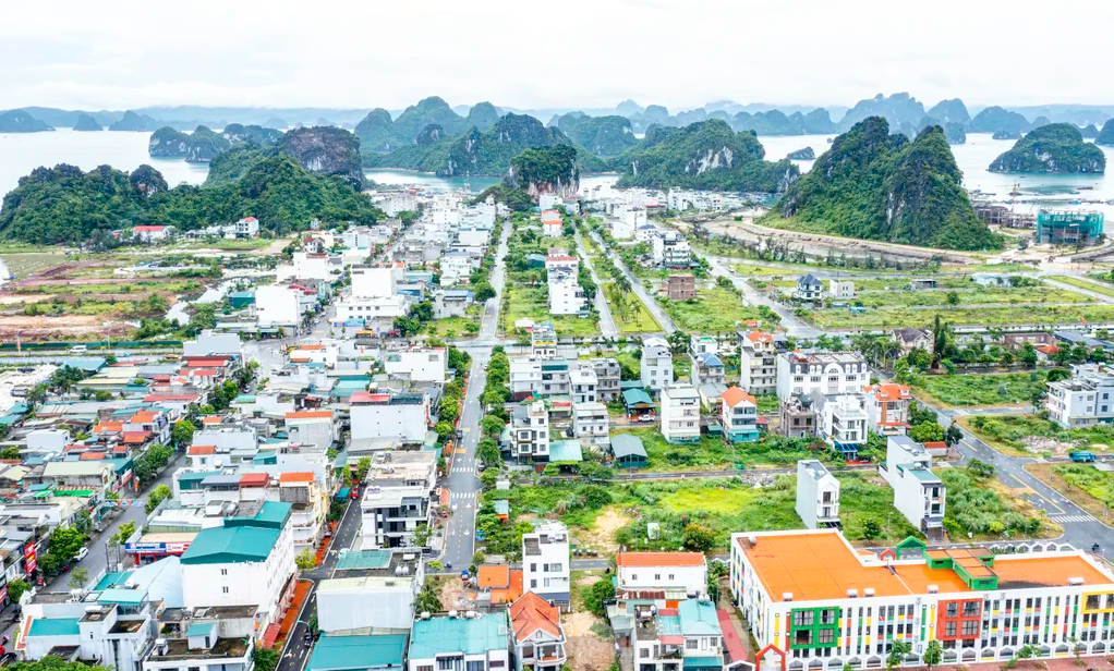 Đặc khu lớn nhất Việt Nam vươn mình trở thành hình mẫu phát triển kinh tế biển và du lịch đẳng cấp quốc tế- Ảnh 1. Đặc khu lớn nhất Việt Nam vươn mình trở thành hình mẫu phát triển kinh tế biển và du lịch đẳng cấp quốc tế- Ảnh 1.