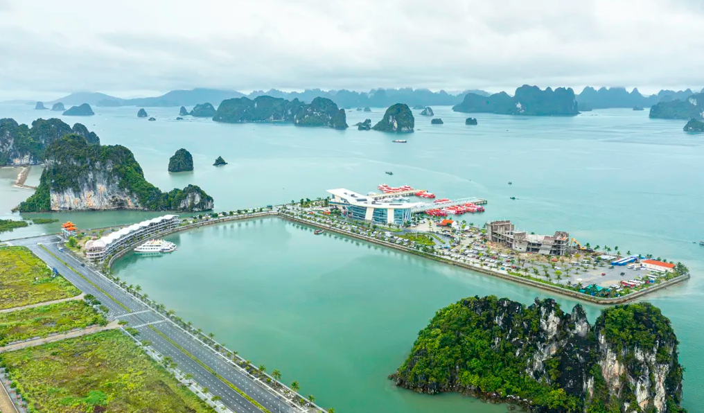 Đặc khu lớn nhất Việt Nam vươn mình trở thành hình mẫu phát triển kinh tế biển và du lịch đẳng cấp quốc tế- Ảnh 2. Đặc khu lớn nhất Việt Nam vươn mình trở thành hình mẫu phát triển kinh tế biển và du lịch đẳng cấp quốc tế- Ảnh 2.
