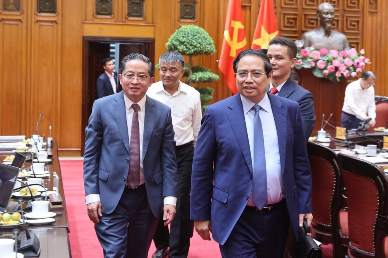 Thủ tướng Chính phủ Phạm Minh Chính làm việc với các bộ, ngành, cơ quan liên quan và đại diện Tập đoàn CT Group về việc tham gia phát triển các sản phẩm công nghệ chiến lược và một số đề xuất, kiến nghị của tập đoàn. Ảnh: VGP. tienphong-138athutuong.jpg