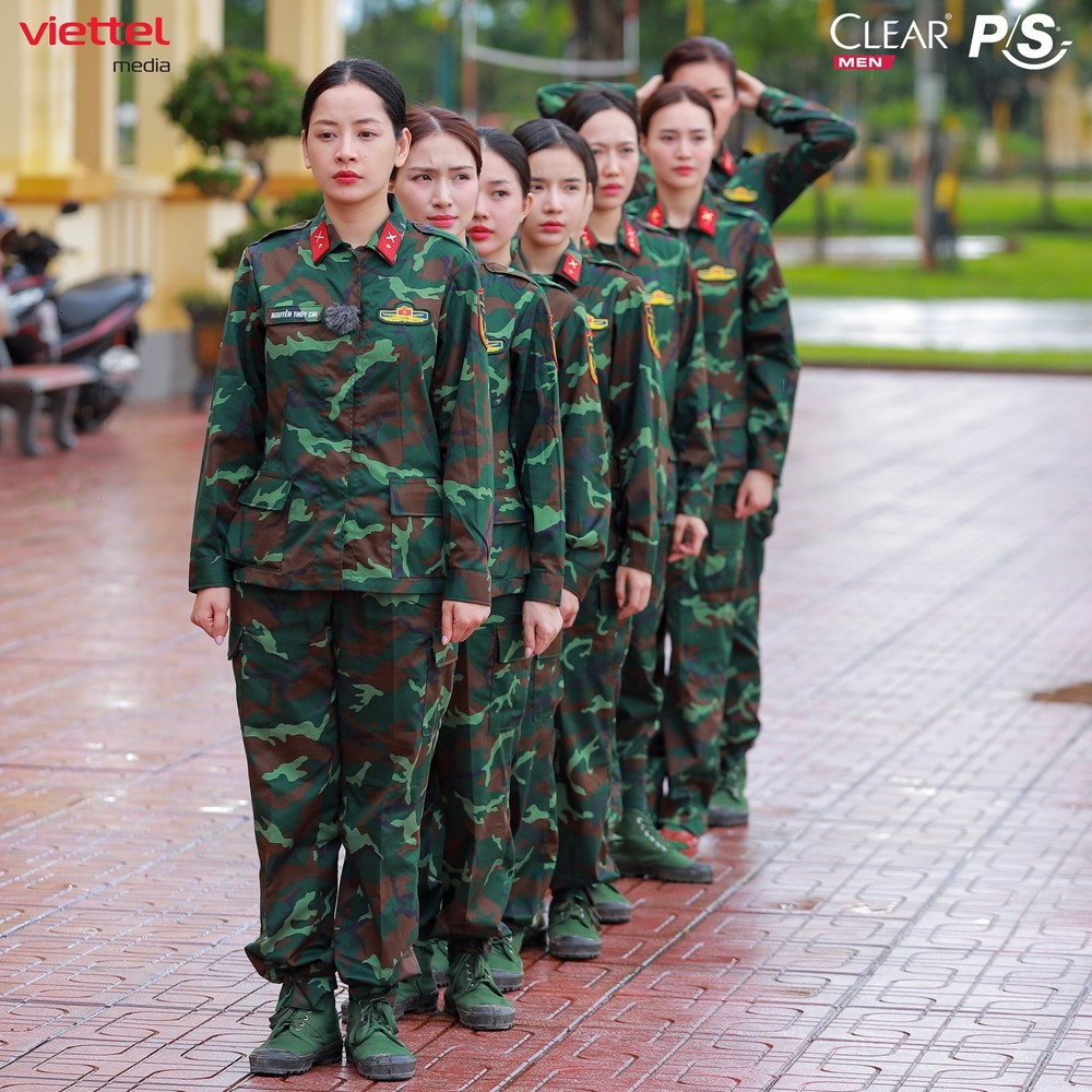 Nữ nghệ sĩ nổi tiếng Việt Nam là cháu nội người từng trực chiến bên cạnh Đại tướng Võ Nguyên Giáp, gia đình có 3 Đại tá - ảnh 11