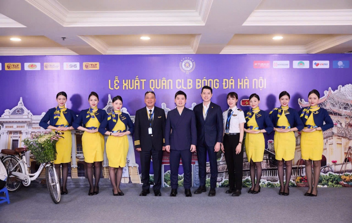 Vietravel Airlines trở thành nhà tài trợ vận chuyển hàng không chính thức của Hanoi FC mùa giải V.League 2025/2026
