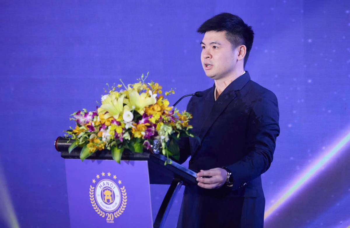 Vietravel Airlines trở thành nhà tài trợ vận chuyển hàng không chính thức của Hanoi FC mùa giải V.League 2025/2026