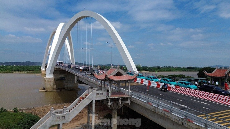 Cầu vòm thép cao nhất Việt Nam: Là 'bàn tay' nối nhịp các di tích miền Bắc do doanh nghiệp ngoại thiết kế- Ảnh 2.