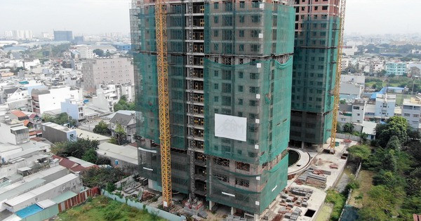 Dự án chung cư bỏ hoang 6 năm tại TP. HCM: Chủ đầu tư hầu tòa, lừa đảo gần 500 tỷ của cư dân