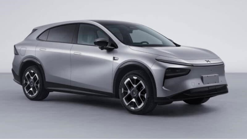 Xpeng ra mắt xe điện tự lái sử dụng AI, giá rẻ hơn mẫu ô tô cưng của Tesla tới 210 triệu đồng - ảnh 1