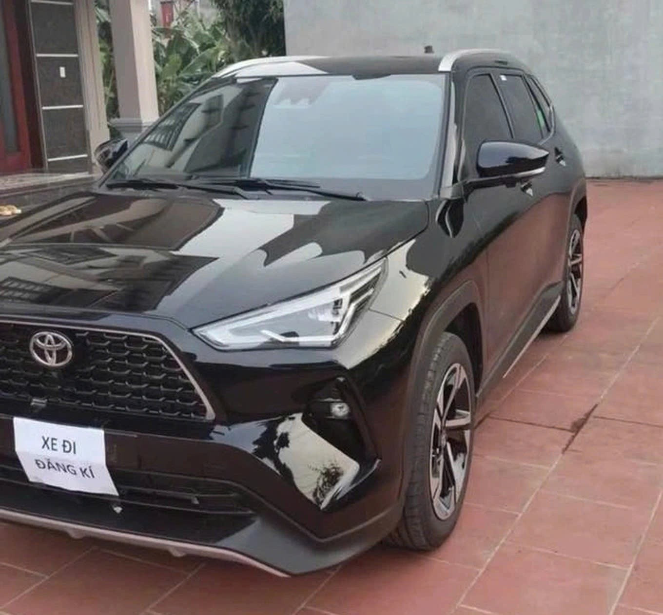 Chiếc xe mới của gia đình anh Lưu.