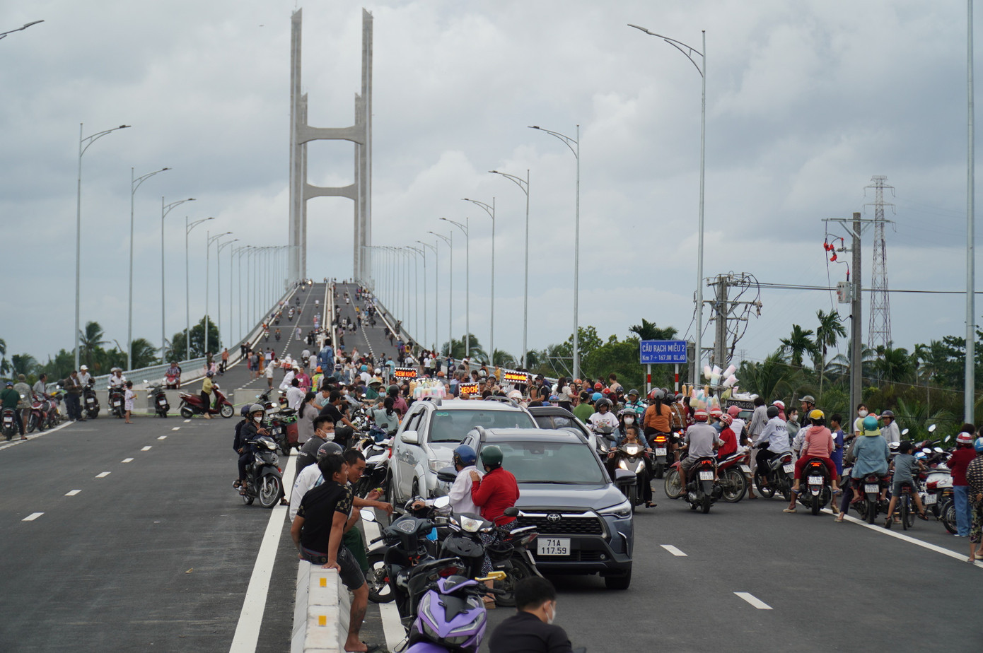 z6914332070354-8613c9a8cfee25f7fe244d156fee02ec.jpg