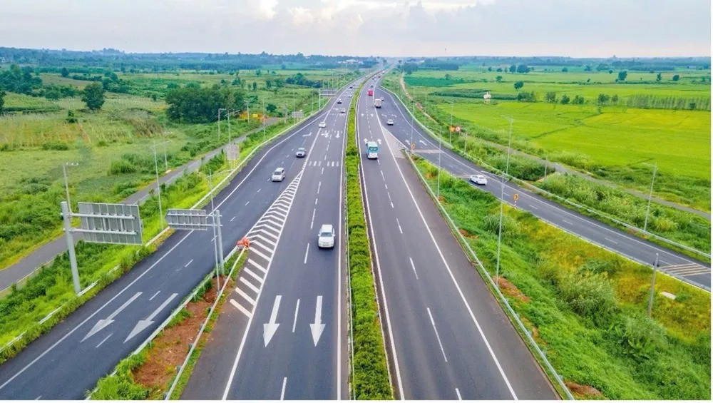 Diễn biến mới nhất về dự án mở rộng tuyến cao tốc từng hiện đại nhất Việt Nam- Ảnh 2. Diễn biến mới nhất về dự án mở rộng tuyến cao tốc từng hiện đại nhất Việt Nam- Ảnh 2.