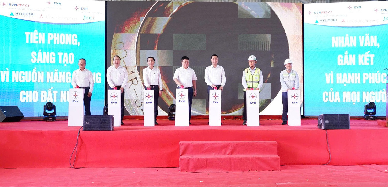 EVN đốt dầu thành công nhà máy điện dùng công nghệ hiện đại nhất Việt Nam- Ảnh 1. EVN đốt dầu thành công nhà máy điện dùng công nghệ hiện đại nhất Việt Nam- Ảnh 1.