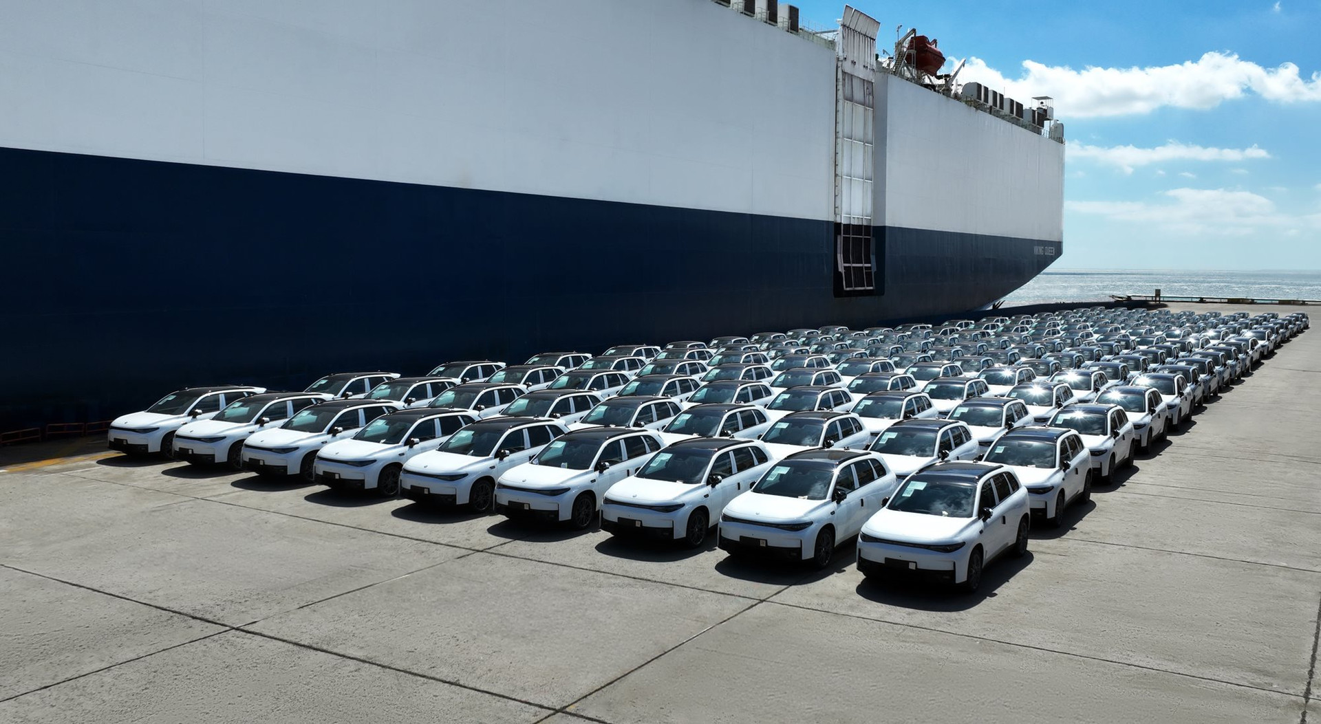 first-batch-of-leapmotor-electric-vehicles-shipped-from-china-to-europe.jpg