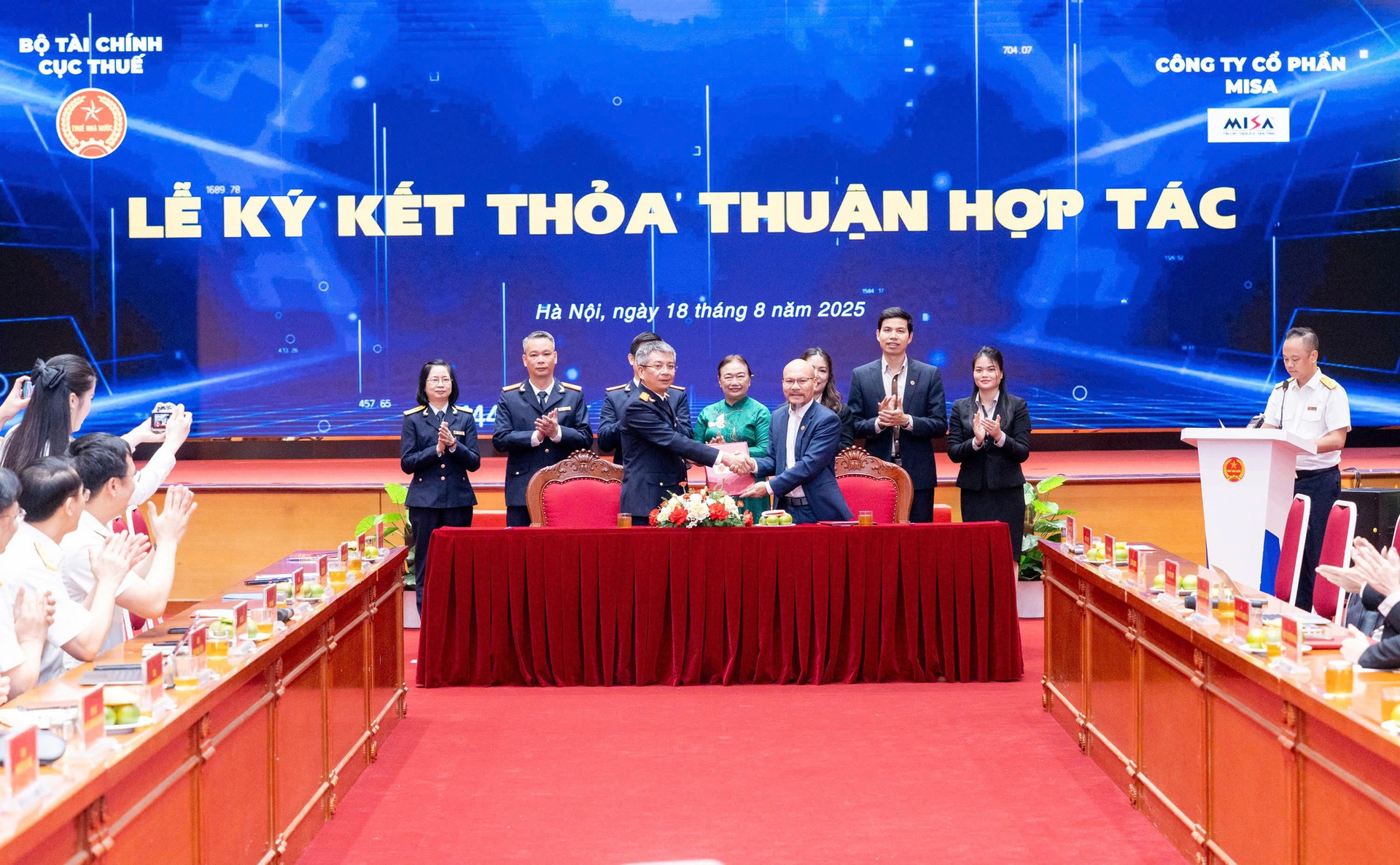 Ra mắt Cổng thông tin thuế hỗ trợ doanh nhân- Ảnh 2. Ra mắt Cổng thông tin thuế hỗ trợ doanh nhân- Ảnh 2.