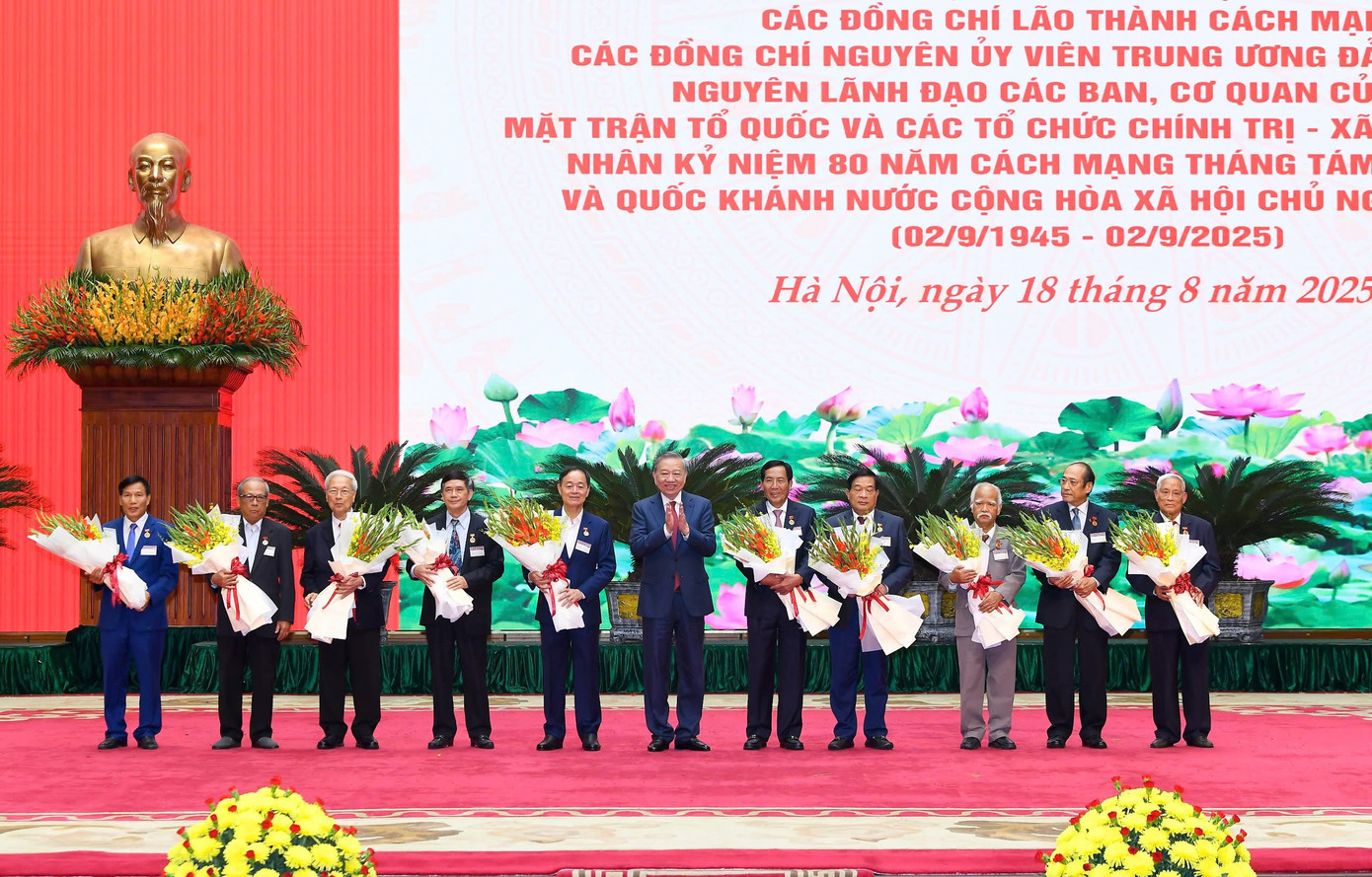 Tổng Bí thư Tô Lâm và các đại biểu dự hội nghị. Ảnh: Tuấn Huy. tienphong-198tbt21.jpg