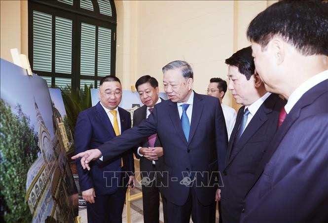 Tổng Bí thư và Chủ tịch nước dự lễ bàn giao Trụ sở làm việc Cơ quan Chủ tịch nước- Ảnh 2. Tổng Bí thư và Chủ tịch nước dự lễ bàn giao Trụ sở làm việc Cơ quan Chủ tịch nước- Ảnh 2.