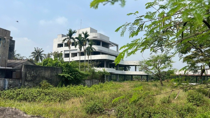 Tổ hợp thương mại dịch vụ 200 tỷ trên đất nhà máy bia bỏ hoang nhiều năm, tương lai vẫn vô định- Ảnh 1.