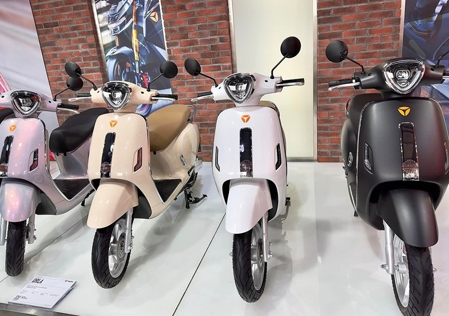 ‘Siêu xe điện’ giá rẻ bèo nhưng có công nghệ pin tối tân, chạy xa tới 100km/1 lần sạc và có thêm rất thông minh