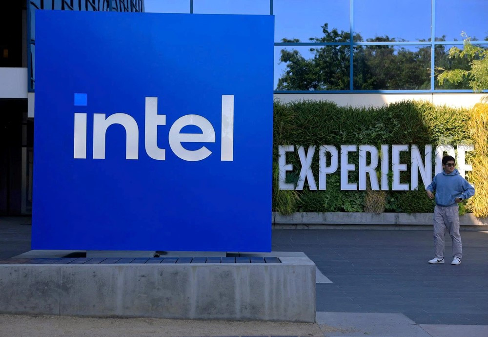 'Vua chip' Intel trở thành cổ phiếu đắt đỏ nhất nước Mỹ - ảnh 1