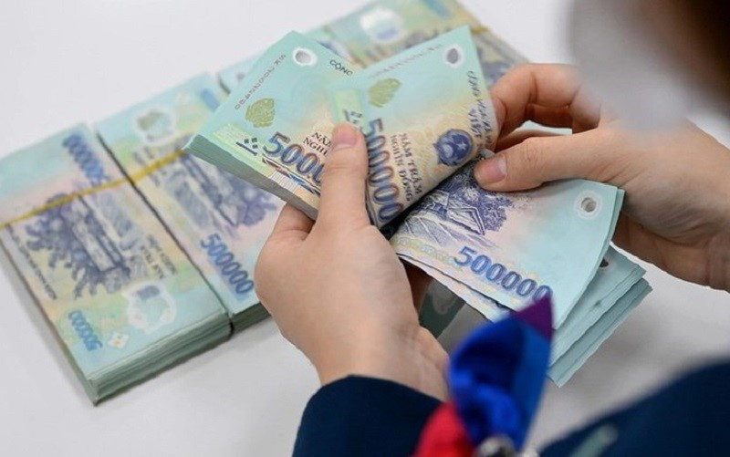 Đúng 10 ngày nữa, người lao động nhận 490% lương nếu đi làm - ảnh 1