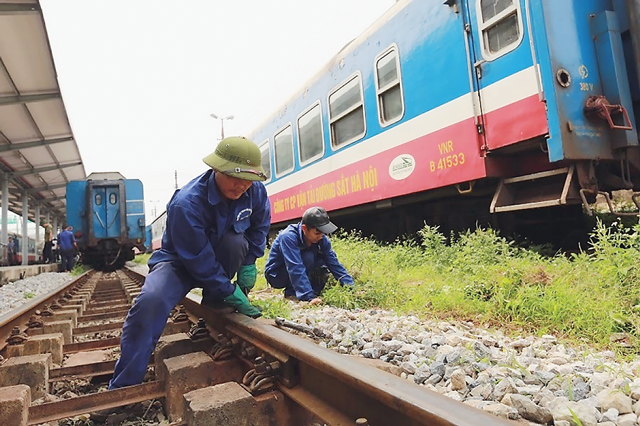 Một công ty xin làm dự án 17.500 tỷ đồng để lắp ráp toa xe, đầu máy cho 6.300km đường sắt Việt Nam