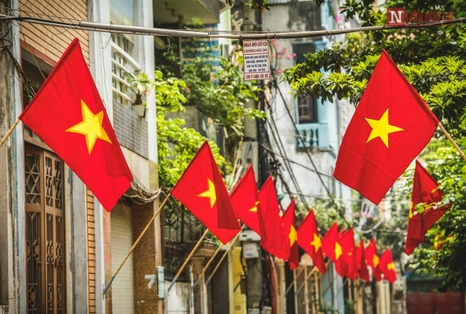 Quy định mới nhất về mức tiền thưởng dịp nghỉ lễ Quốc khánh (2/9), người lao động nên biết để hưởng quyền lợi