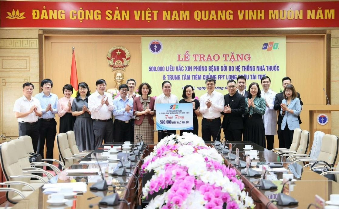 Hệ thống nhà thuốc và tiêm chủng Long Châu nối tiếp hành trình sẻ chia, luôn tâm niệm vì cộng đồng bền vững