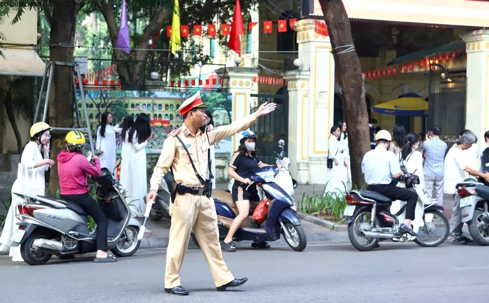 Công an TP. Hà Nội phát thông báo khẩn tới toàn bộ người dân từ 12h30 ngày mai 24/8 - ảnh 2