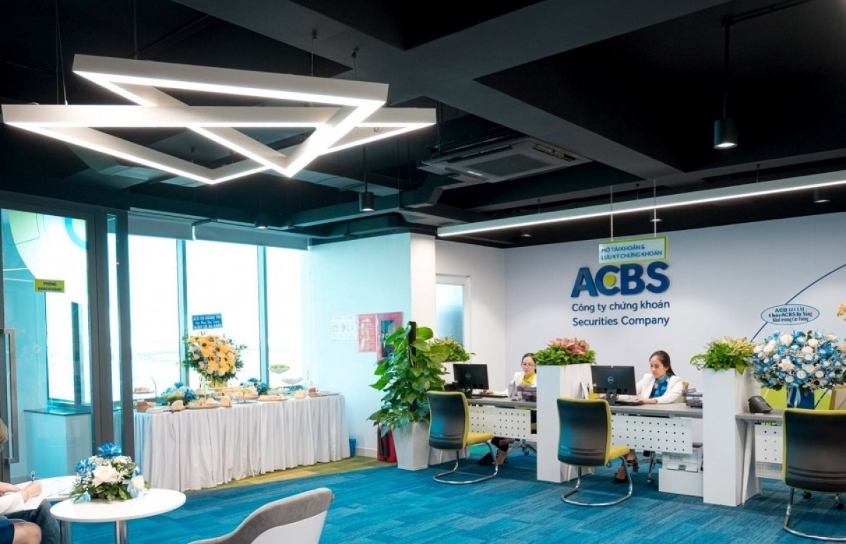 ACBS huy động 200 tỷ đồng trái phiếu để cơ cấu nợ, Thế Giới Di Động là nhà đầu tư duy nhất