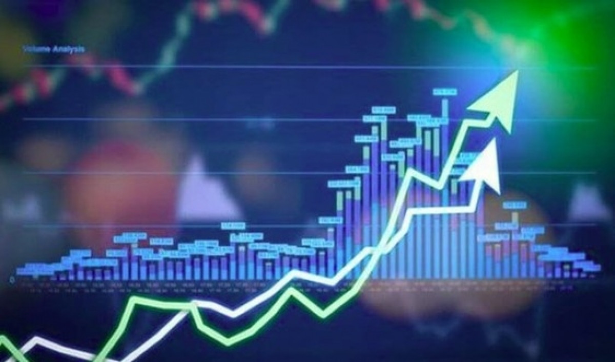 Top cổ phiếu tăng/giảm mạnh nhất tuần 18-22/8: KBC và 3 mã ngân hàng cùng bứt phá hàng chục %