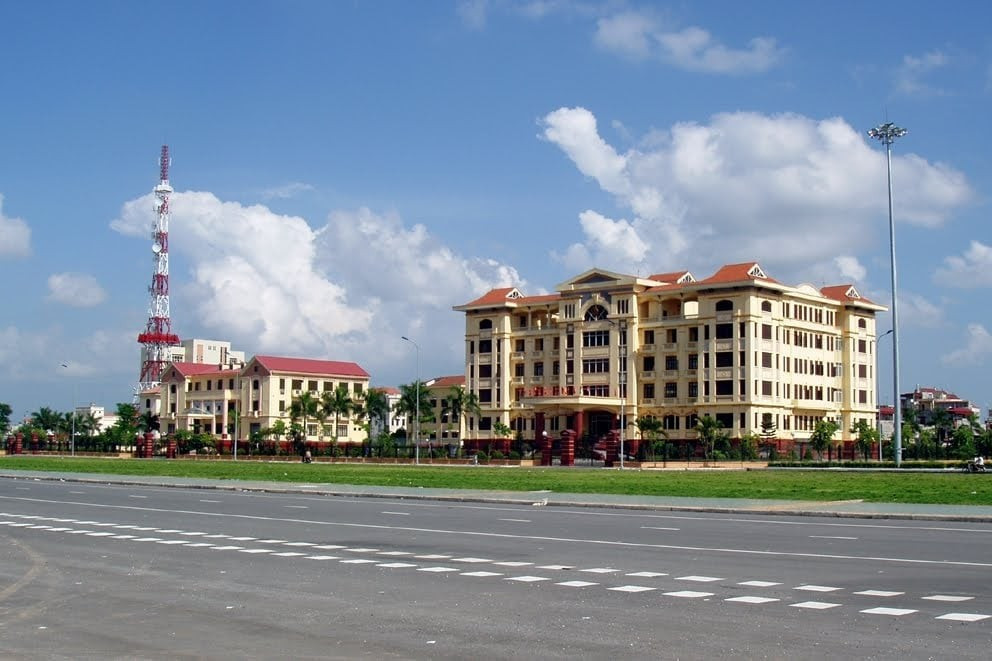 Trụ sở UBND tỉnh Hưng Yên. Ảnh minh họa tru-so-ubnd-tinh-hung-yen-1355.jpg