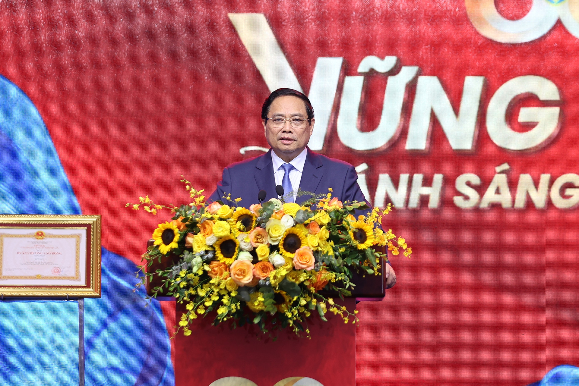 Thủ tướng: Đưa thể chế, pháp luật trở thành Thủ tướng: Đưa thể chế, pháp luật trở thành