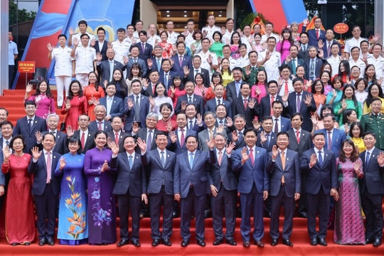 Thủ tướng: Đưa thể chế, pháp luật trở thành Thủ tướng: Đưa thể chế, pháp luật trở thành