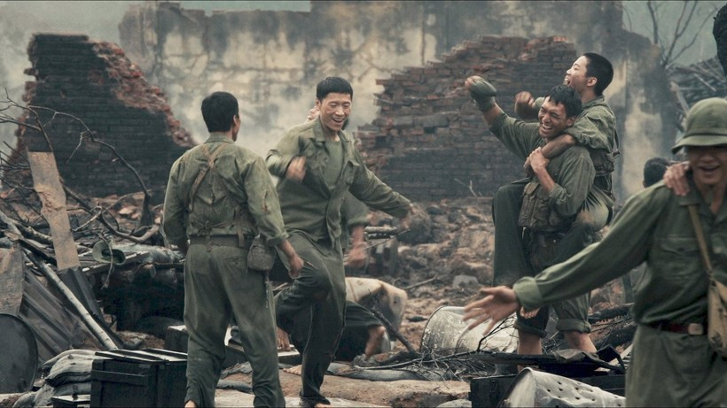 Ekip, diễn viên ‘Mưa đỏ’ đồng loạt phát lời kêu gọi quan trọng tới toàn bộ người xem - ảnh 2
