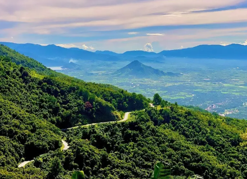 Cung đèo dài gần 20km có độ dốc lớn nhất phía Nam: Bắt đầu xây dựng từ thời Pháp thuộc, là cung đèo nguy hiểm bậc nhất cả nước- Ảnh 1. Cung đèo dài gần 20km có độ dốc lớn nhất phía Nam: Bắt đầu xây dựng từ thời Pháp thuộc, là cung đèo nguy hiểm bậc nhất cả nước- Ảnh 1.